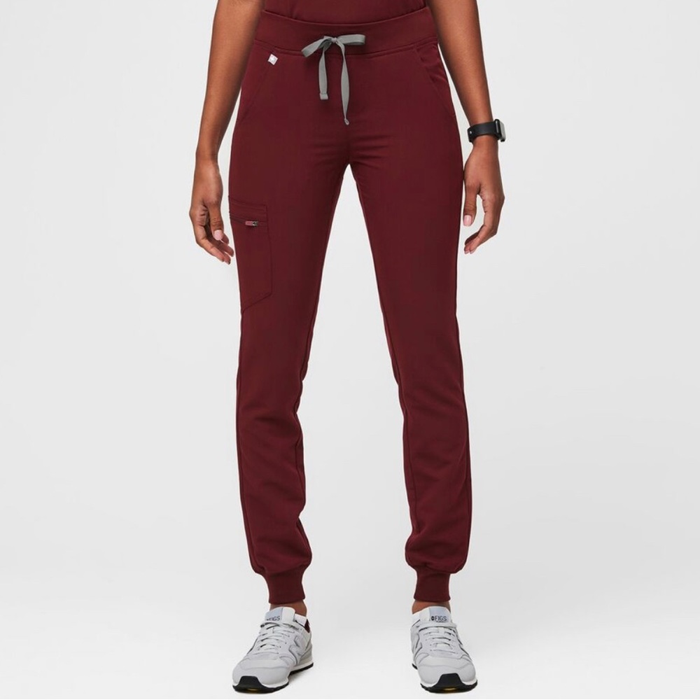 FIGS Scrubs - Tall